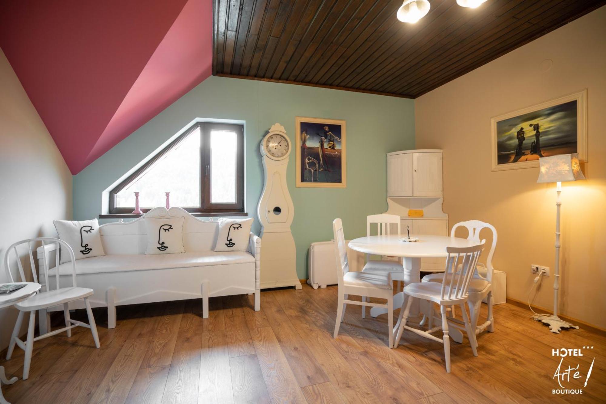 Art'E Boutique Rooms BaileTusnad Buitenkant foto